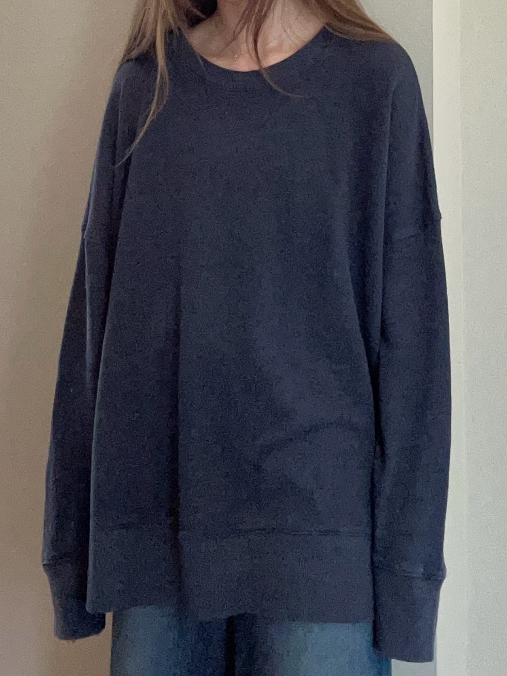 Time and Tru Men's Crewneck Sweater in Navy Blue